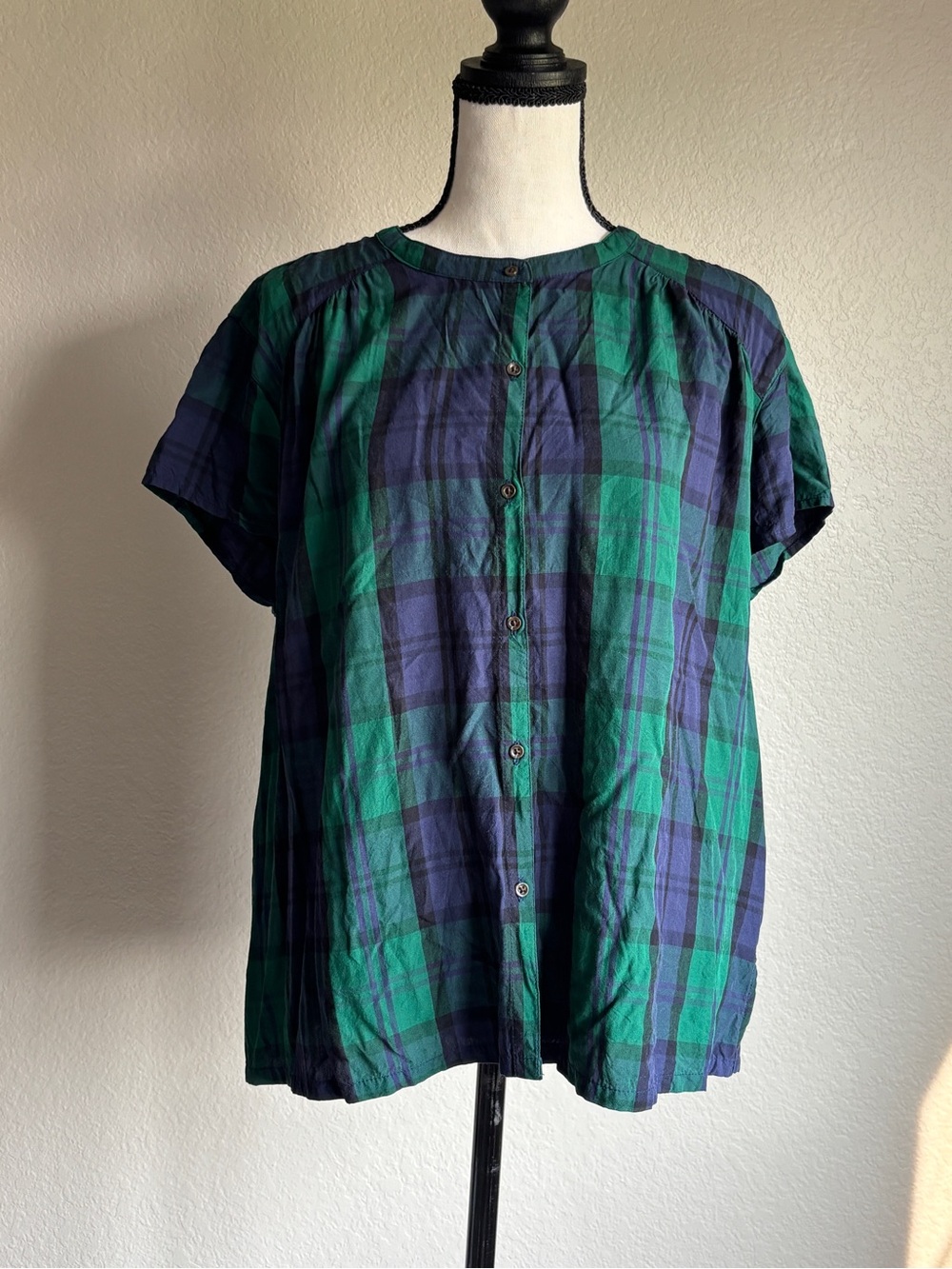 Old Navy Green & Navy Plaid Button-Front Short Sleeve Top